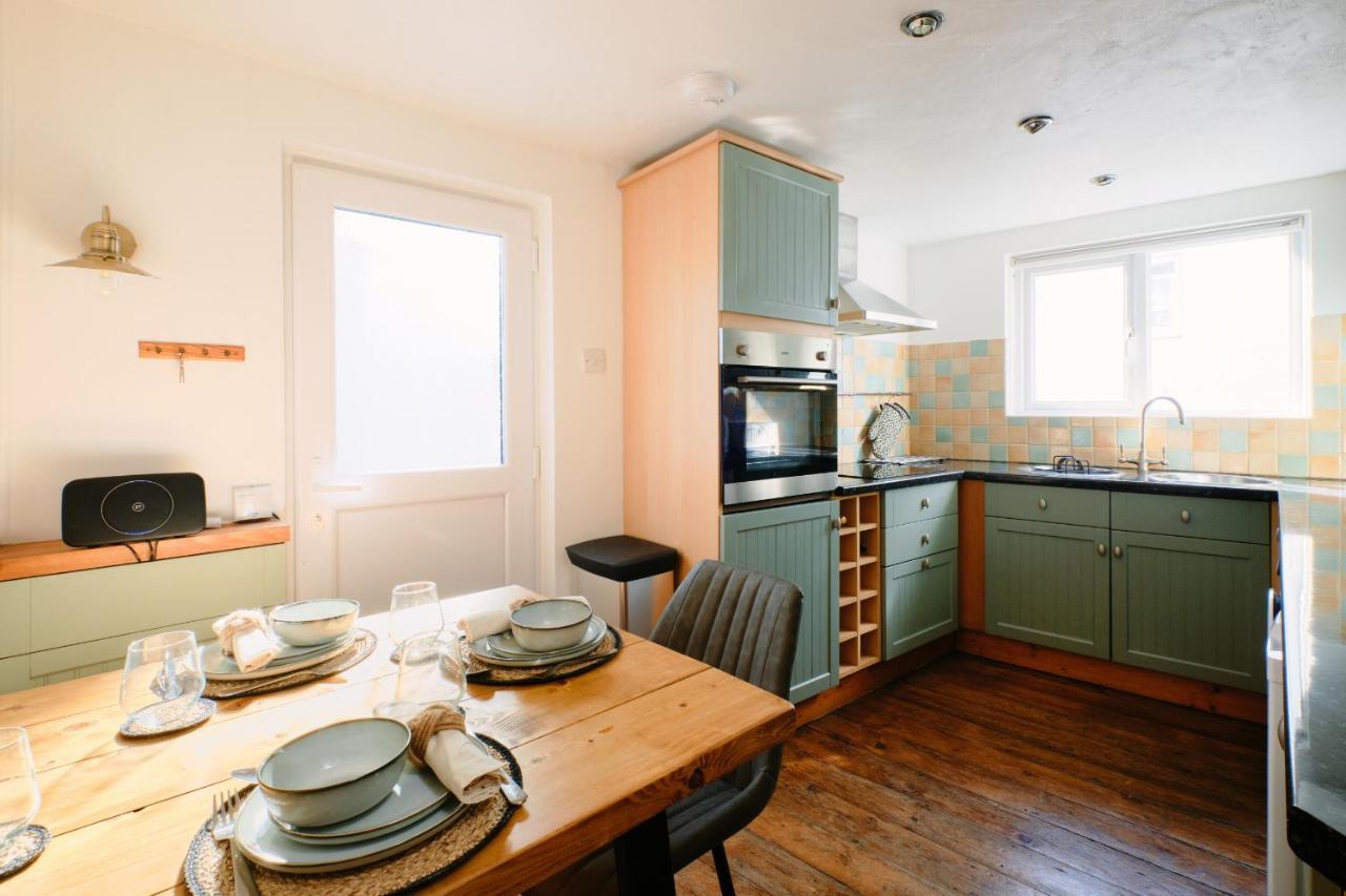 Finest Retreats - Scallop Cottage بورثليفين المظهر الخارجي الصورة